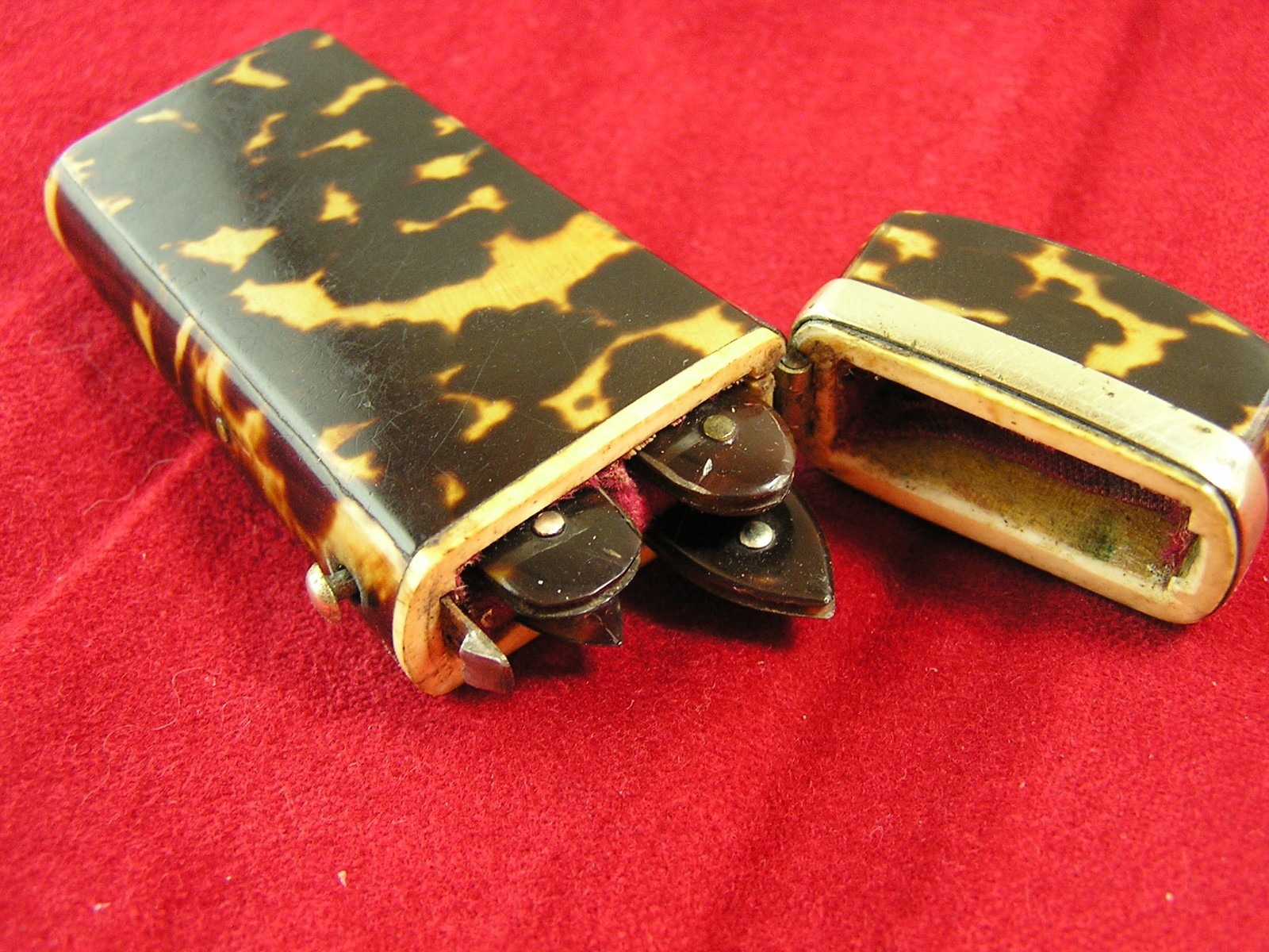 Faux Tortoiseshell Lancet Case, Bloodletting