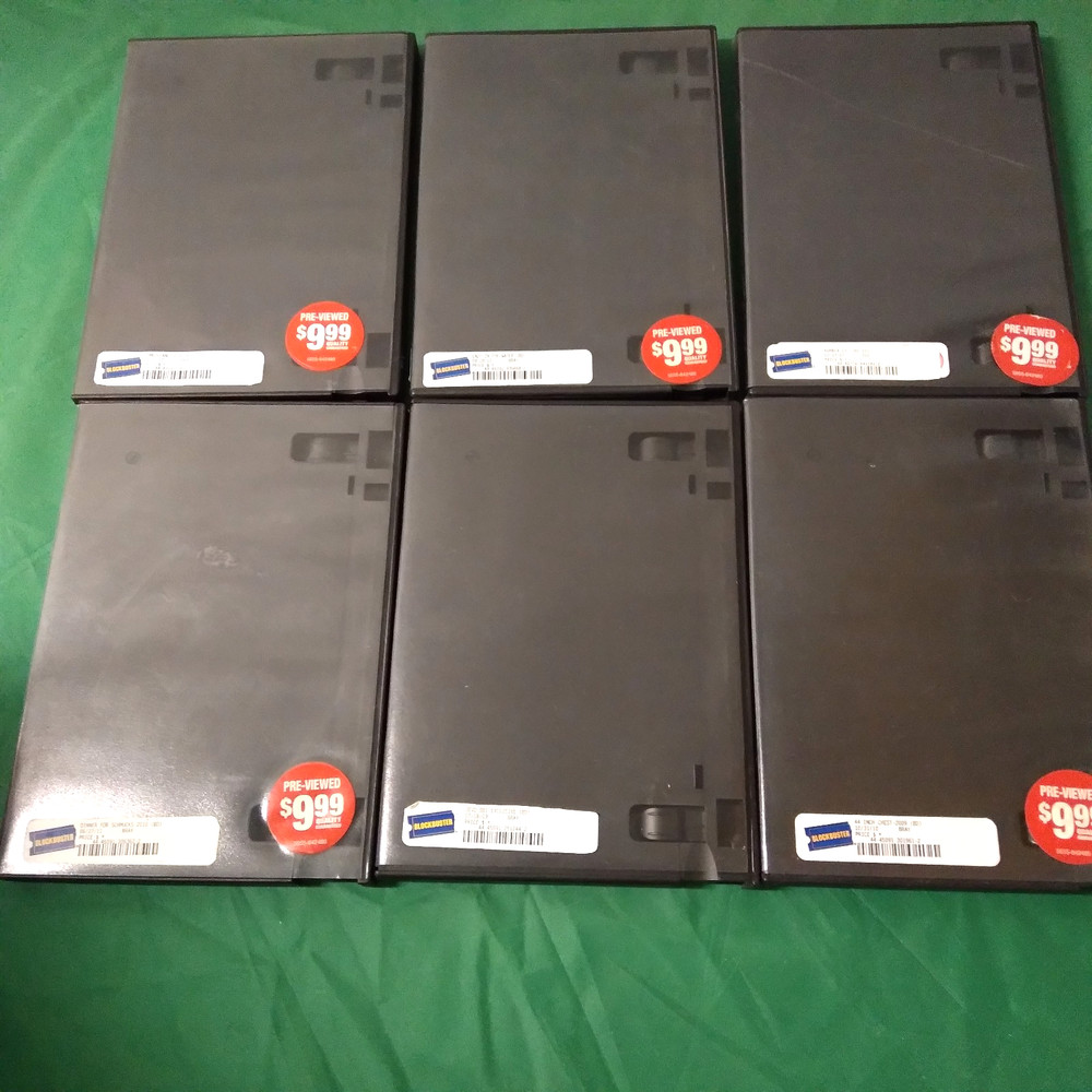 28 Authentic Blockbuster Empty Standard Single Disc DVD Replacement Cases + 2