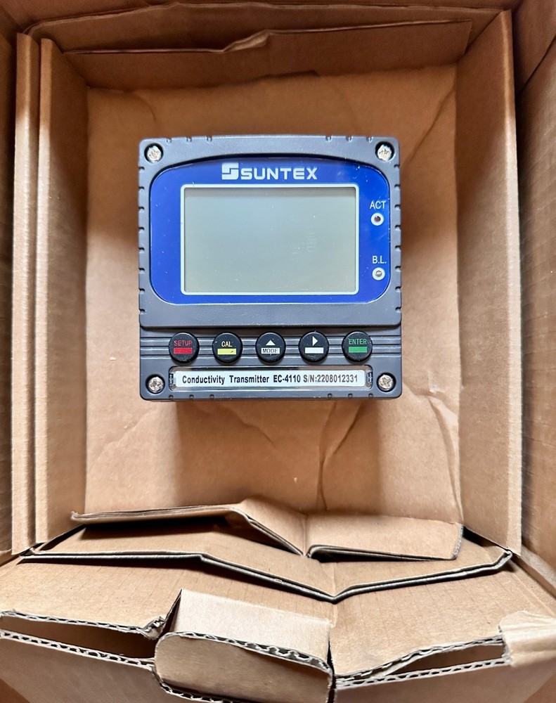 Suntex EC-4110 microprocessor-based conductivity transmitter
