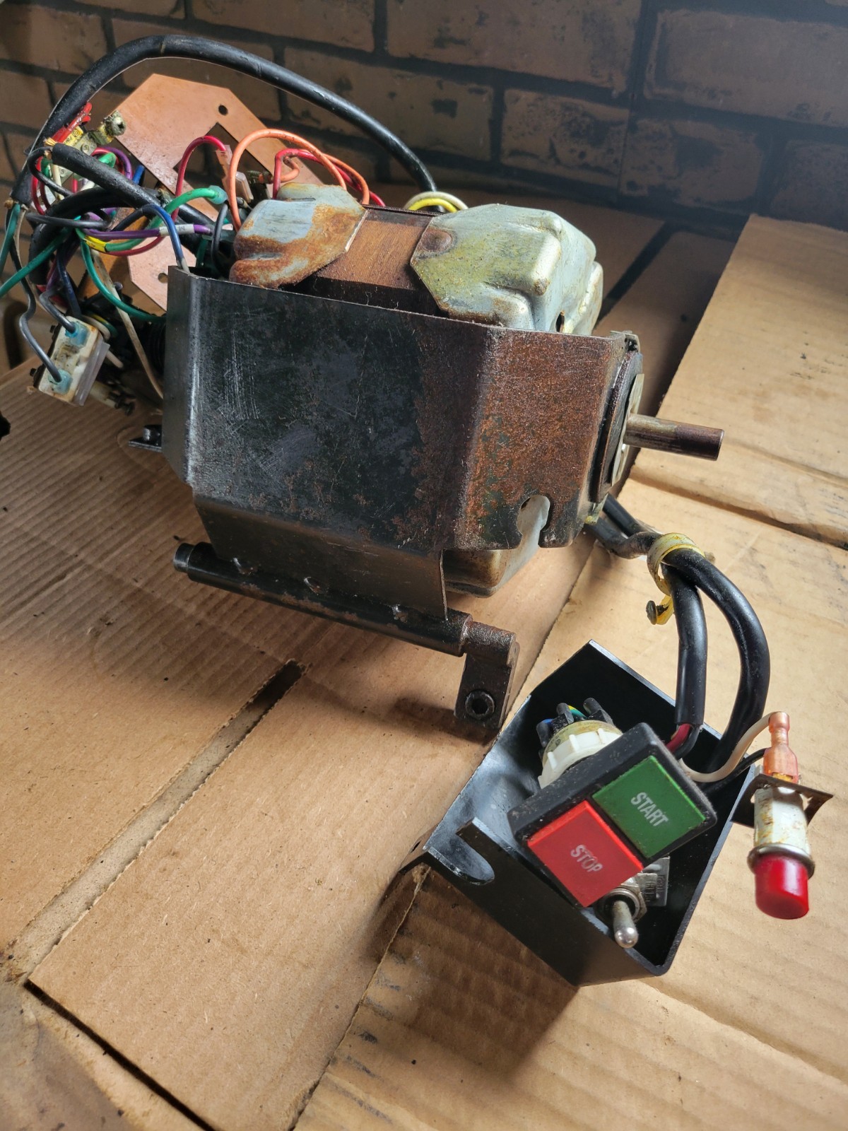 Berkel Slicer Model 909/1 Complete GE Motor Assembly + All Electrical Components