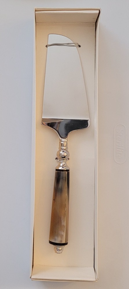 Tizo Horn Cake Pie Server 12"