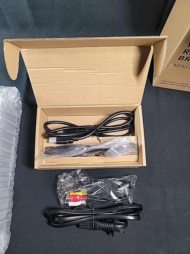 LED Source White Portable LED Projector With Higher Resolution + Brightness