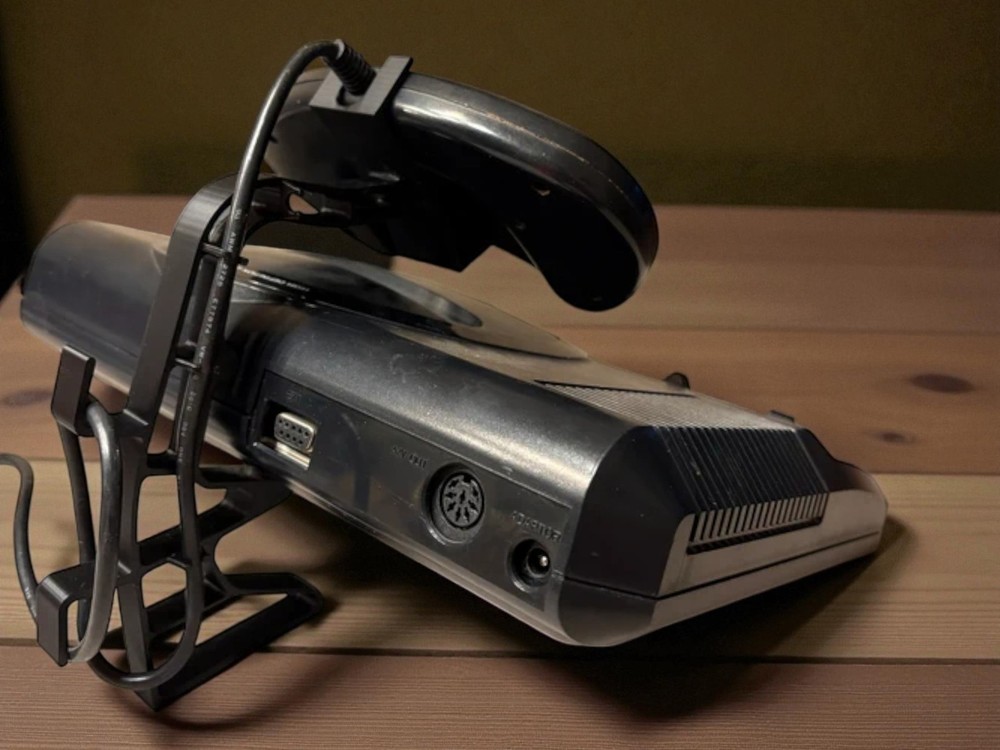 Sega Mega Drive - Console & Controller Stand