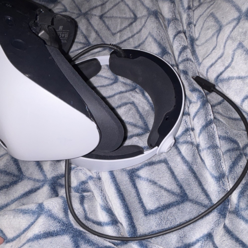 Sony PlayStation VR Wired Headset White/Black Plastic PC & Console VR Headset