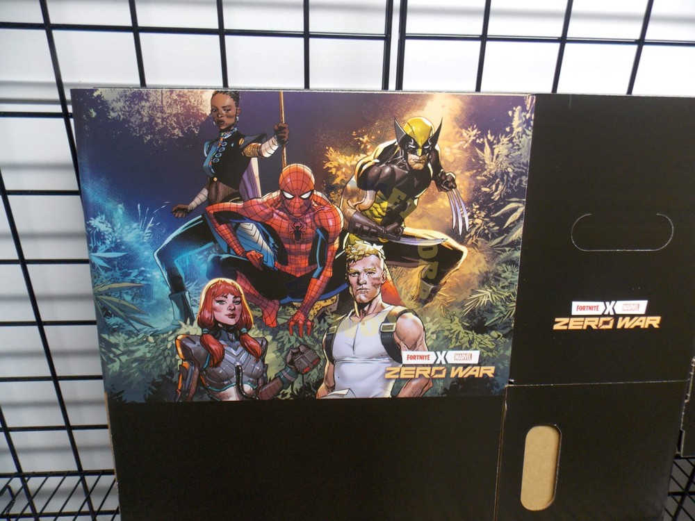 (BUNDLE OF 5) MARVEL GRAPHIC COMIC BOXES FORTNITE Zero War
