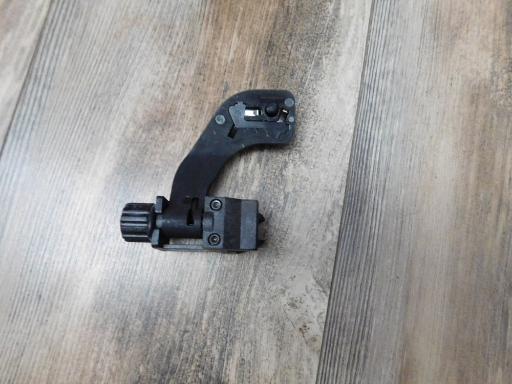NVG RHINO MOUNT SWING J ARM