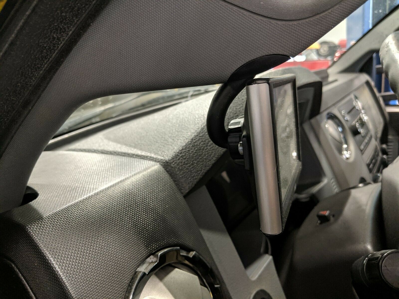 Stinger A Pillar Mount for a 11-16 Ford SuperDuty F250-F450 fits Edge Insight