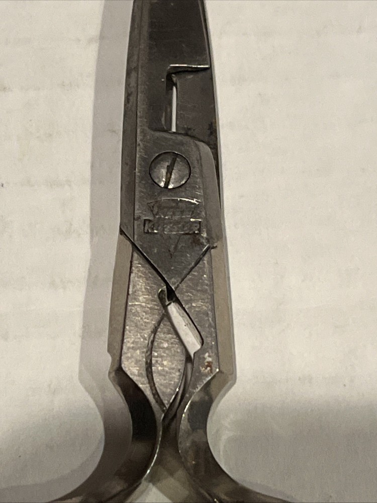 KEEN KUTTER: Simmons Hardware Co. 4 1/4” Germany scissors