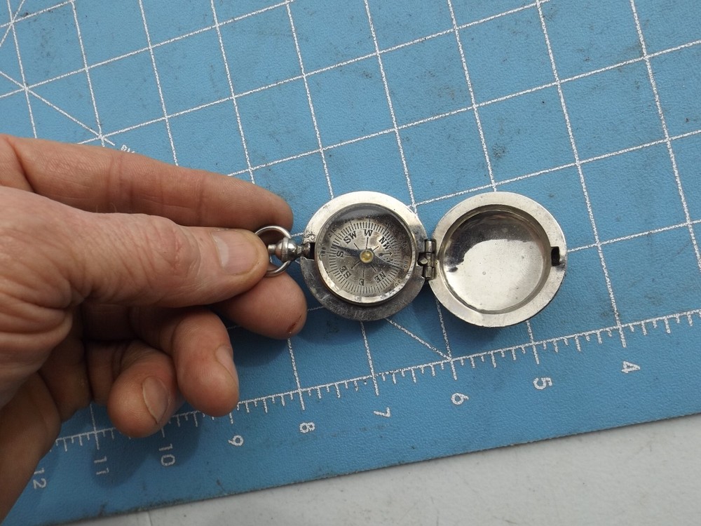 Vintage Old Explorers Pocket Watch Compass Hunters Case Type