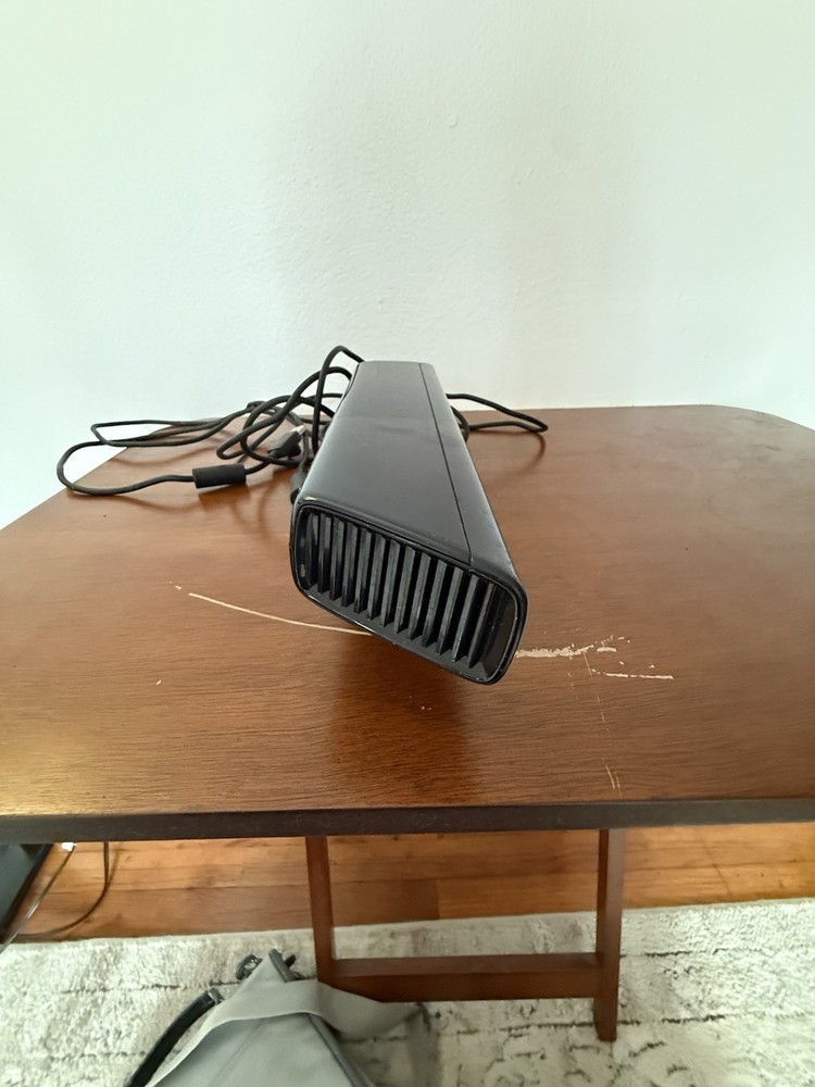 Microsoft Xbox 360 Kinect Sensor Model 1414 Black