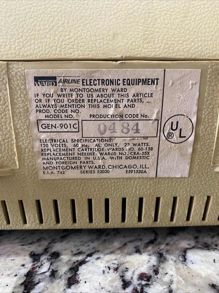 Montgomery Ward Airline Solid State Stereo 4 Speed Record Player Working