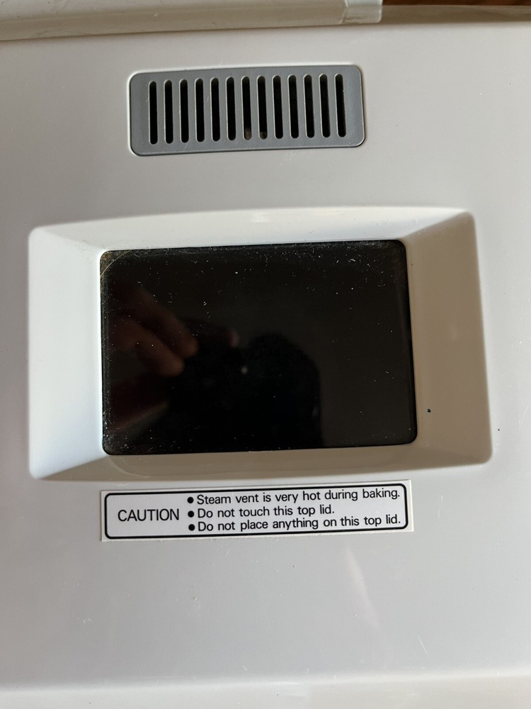 Breadman Pro TR -850 Automatic Bread Maker 2LB Capacity