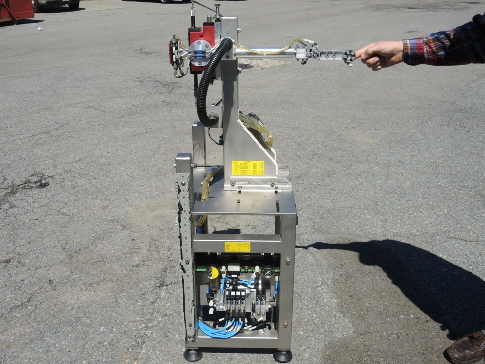 Steag Hamatech Clean room part picker for molding molding machine