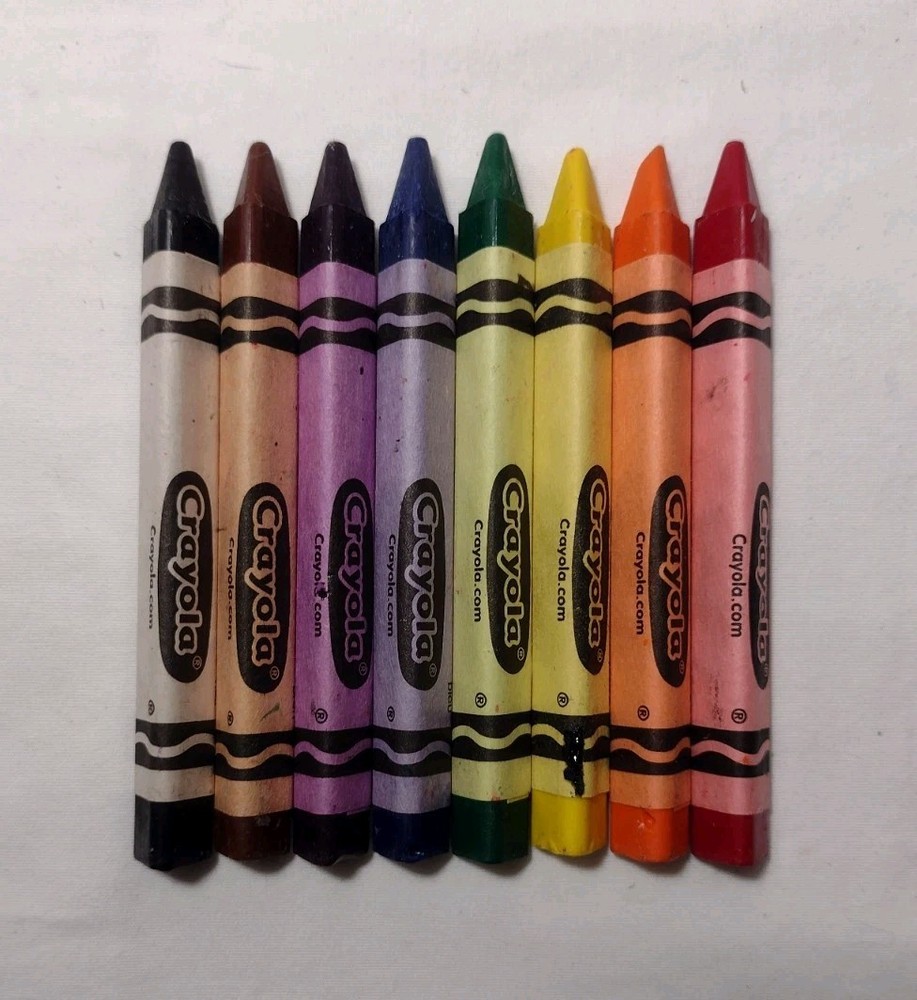 New Triangular Crayola Crayons Set Of 8 No Box