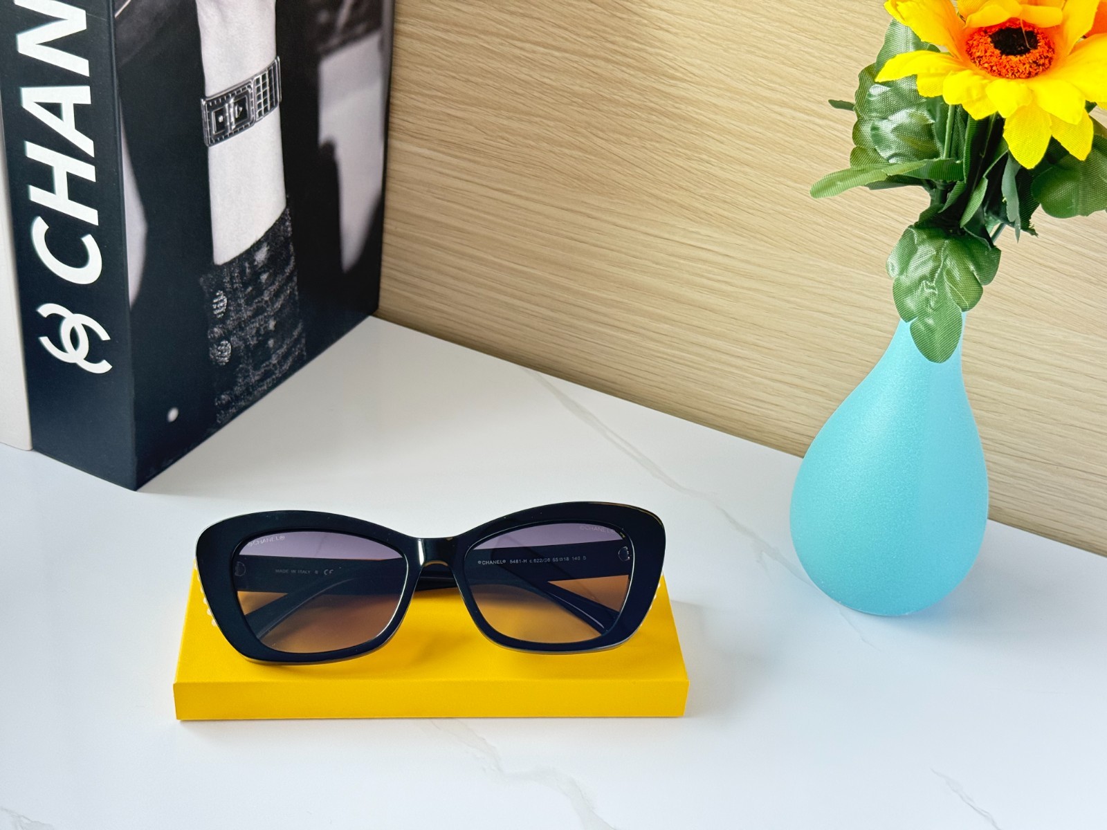 CHANEL CH5481-H Black Gold CC Logo Pearl Cat Eye Sunglasses Gray Gradient