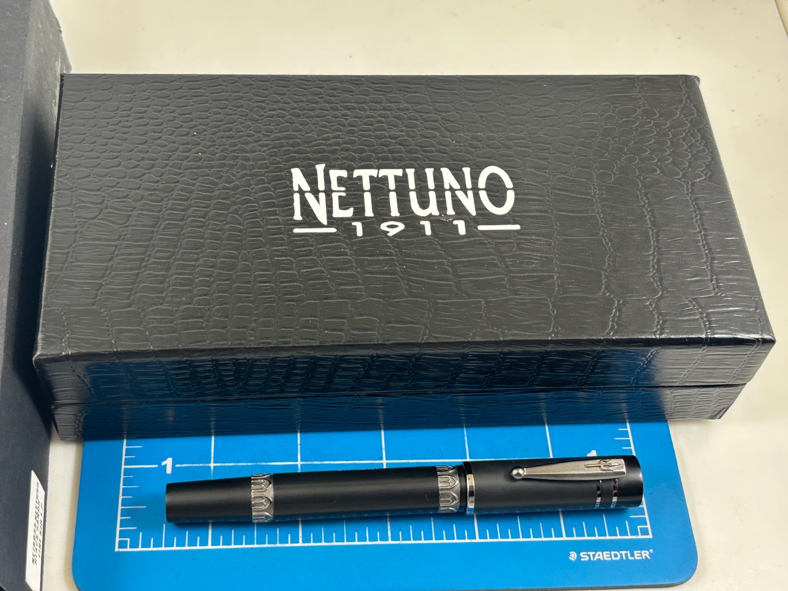 Judd's NEW Nettuno 1911 Black Sands Fountain Pen w/Fine Nib