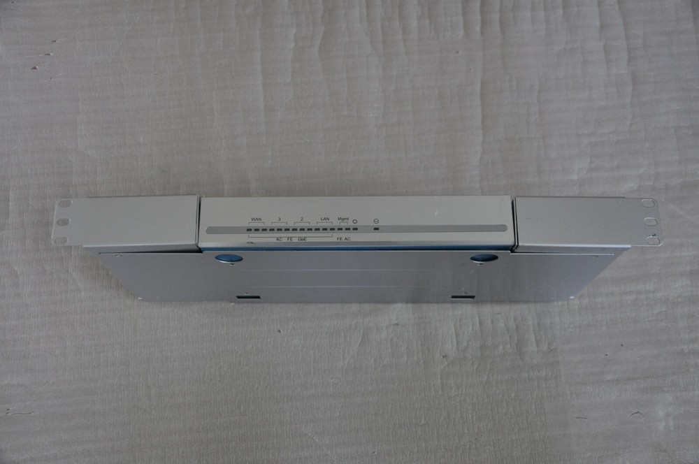 ADVANTECH NETWORK SECURITY PLATFORM FWA-710                                  Z06