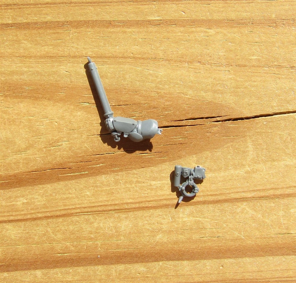 40K Imperial Agents Arbites Exaction Squad Repression Baton Left Arm, Cuffs Bits