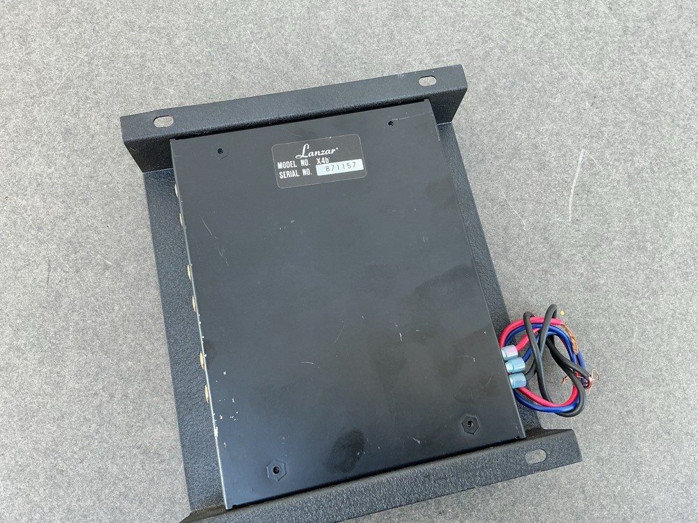 Old School Lanzar X4b — Optically Isolated Constant Bass Processor/Crossover.