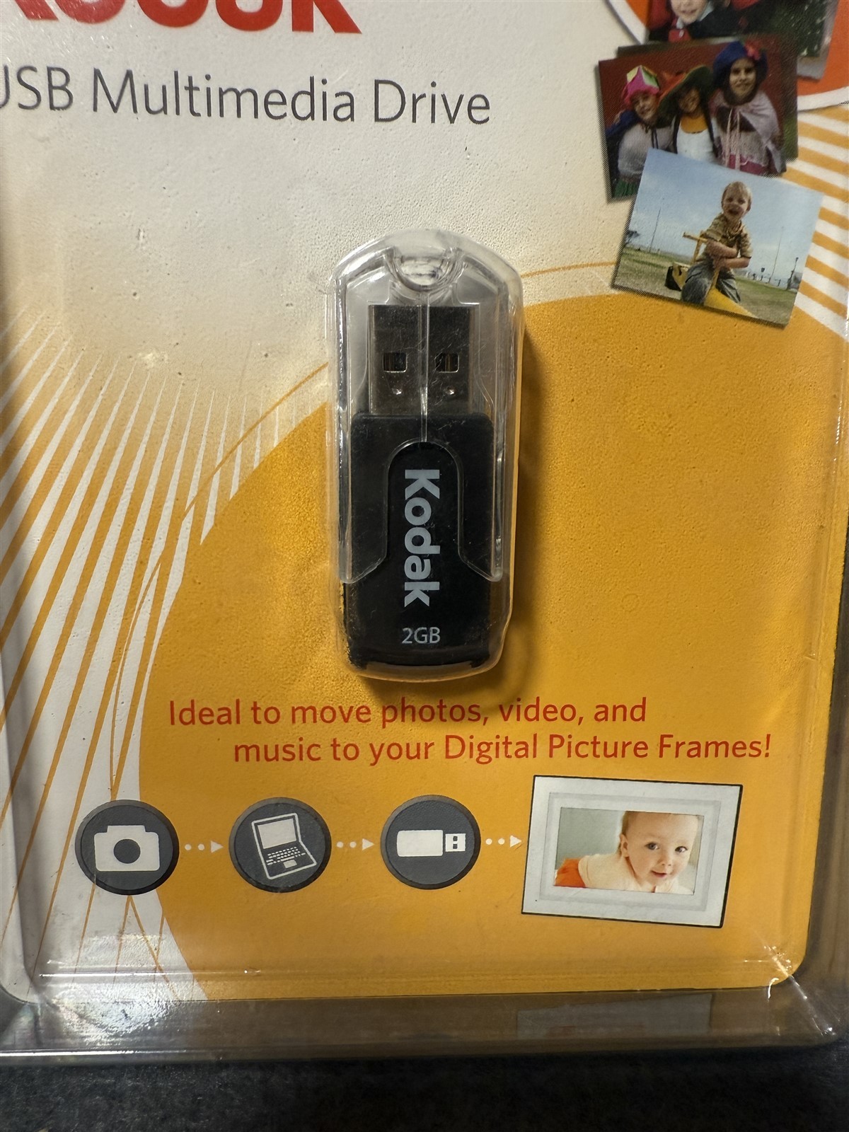NEW KODAK 2GB USB MULTIMEDIA DRIVE "HOLDS UP TO 500 PICTURES"