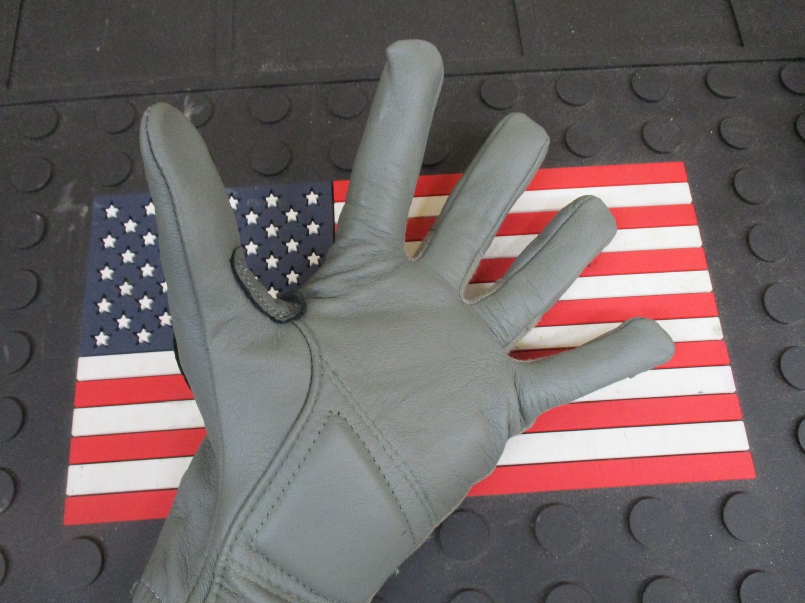 NEW US ARMY COMBAT GLOVE CUT/FIRE RESISTANT SMALL FOLIAGE HATCH HWI TYPE II