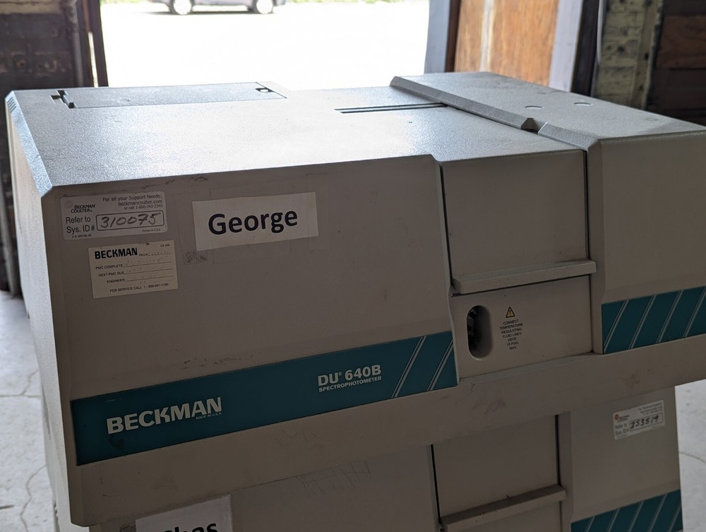 Beckman DU640B spectrophotometer