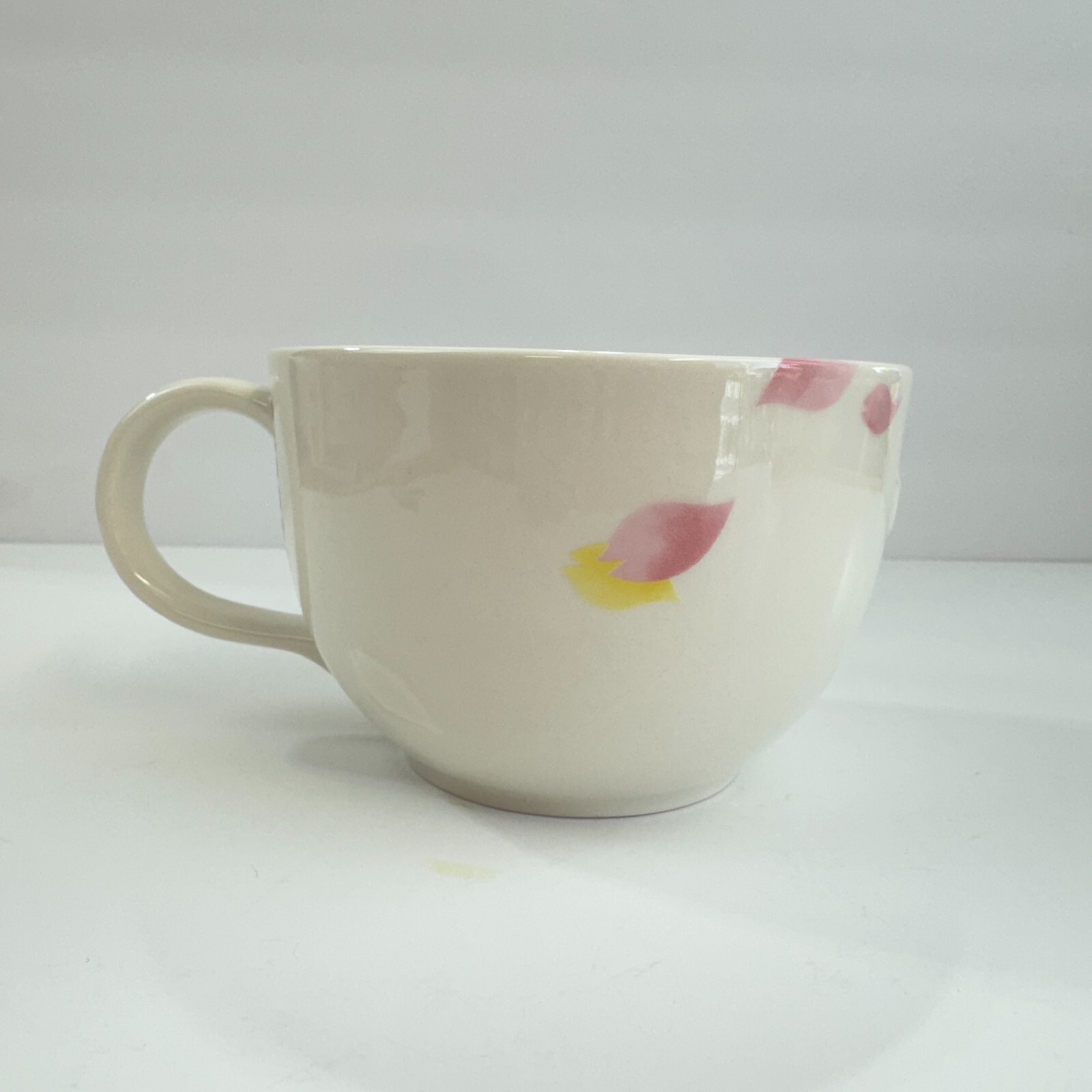 Starbucks Coffee Mug 2015 Sakura Pink Cherry Blossoms 12 oz Limited