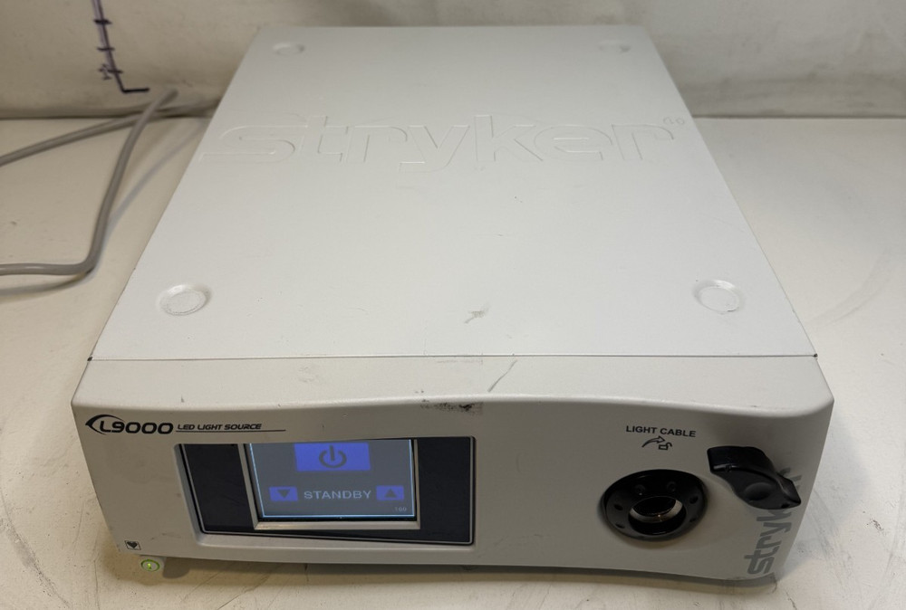 Stryker L9000 LED Light Source w/ 3 Fiber-Optic Light Cables