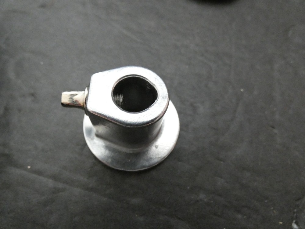 ROLAND DRUM RACK PART HI HAT UPPER CLUTCH