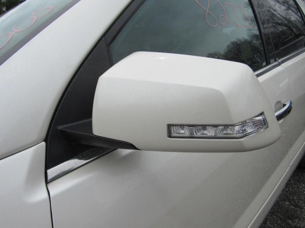 ACADIA 2011 Glove Box 1039416