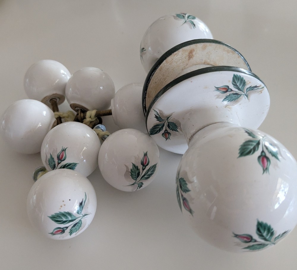 VNTG LOT Porcelain Rosebud Door Knobs 2ea w/backplates +7ea matched drawer knobs