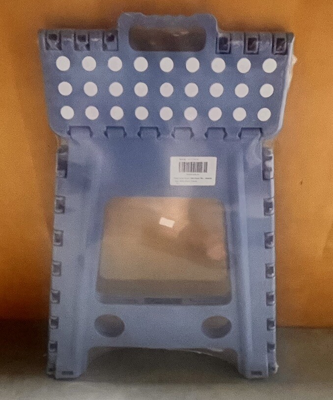 Folding Step Stool 17.52in - Blue - 300lb Capacity