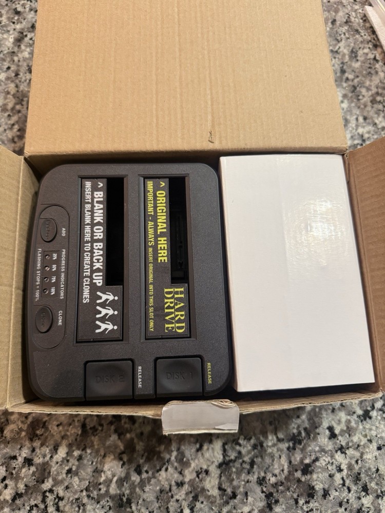 Addonics Technologies Mini HDD Duplicator Station Model# HDMU3
