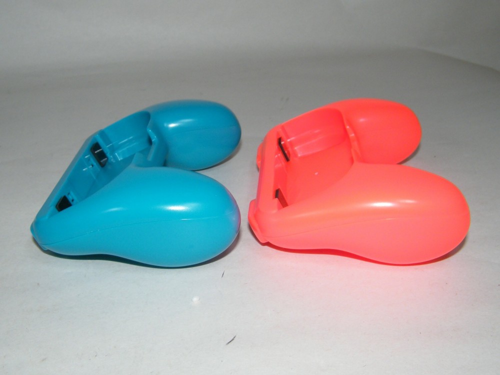 ZADII NINTENDO SWITCH ACCESSORIES BUNDLE RACKET, STEERING WHEEL, ETC