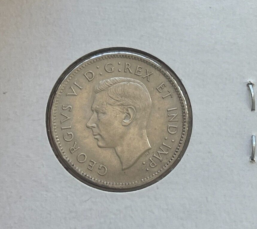 1941 Canada 5 Cents bg