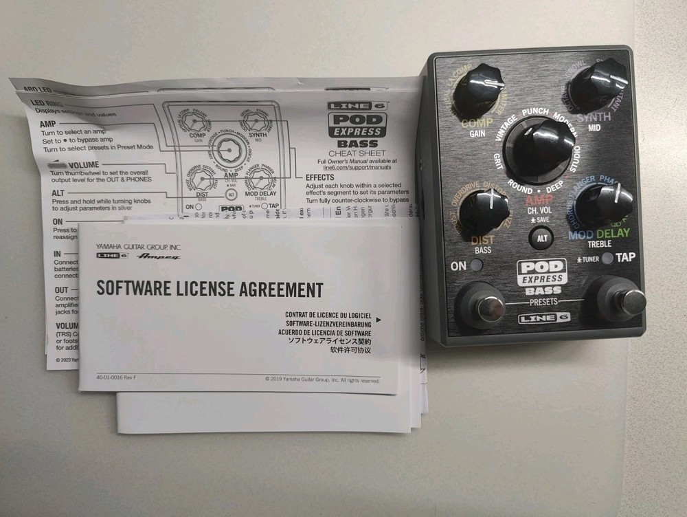 Line 6 POD Express Bass Effects Processor, Black