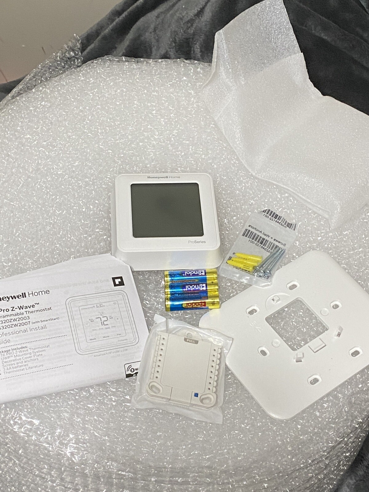 Honeywell T6 Pro Z-Wave SmartStart Programmable Thermostat (TH6320ZW2007)