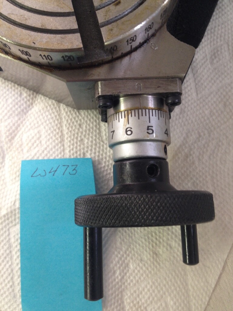 1 NEW 4" VERTICAL / HORIZONTAL ROTARY TABLE WITH CLAMPING KIT. NICE SET. (W473)