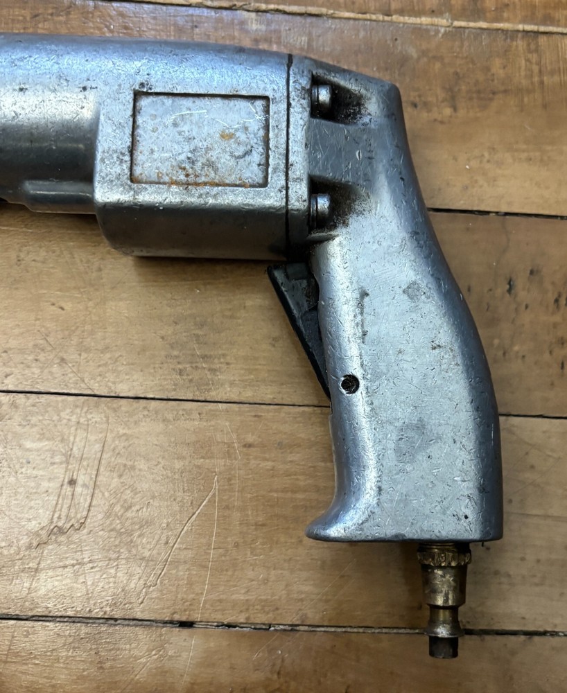 Chicago Pneumatic CP Pneumatic Drill with 33B Jacobs chuck