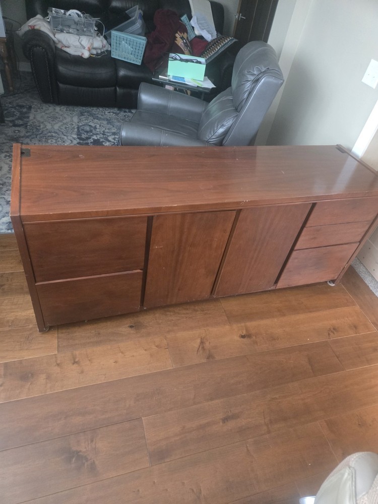 Mid Century Modern Credenza/Sideboard/Buffet