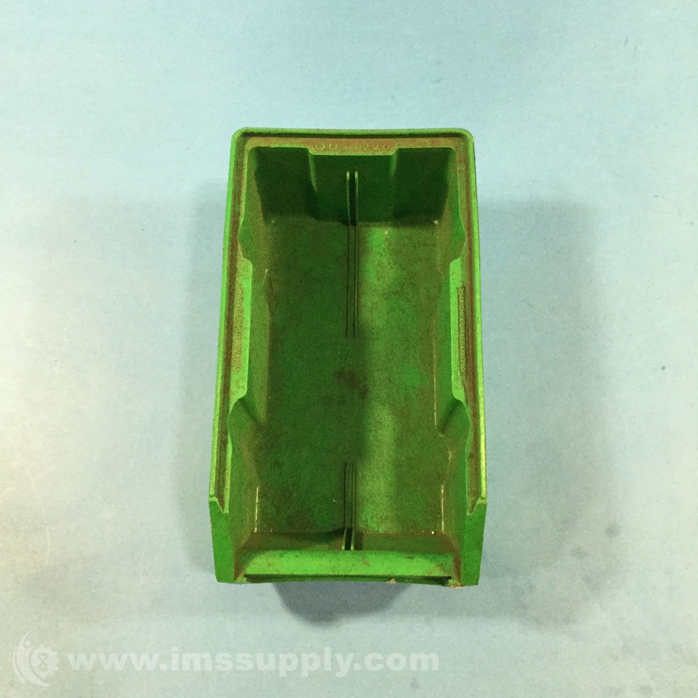 Quantum Storage Systems QUS220 Green Ultra Stack and Hang Bin USIP