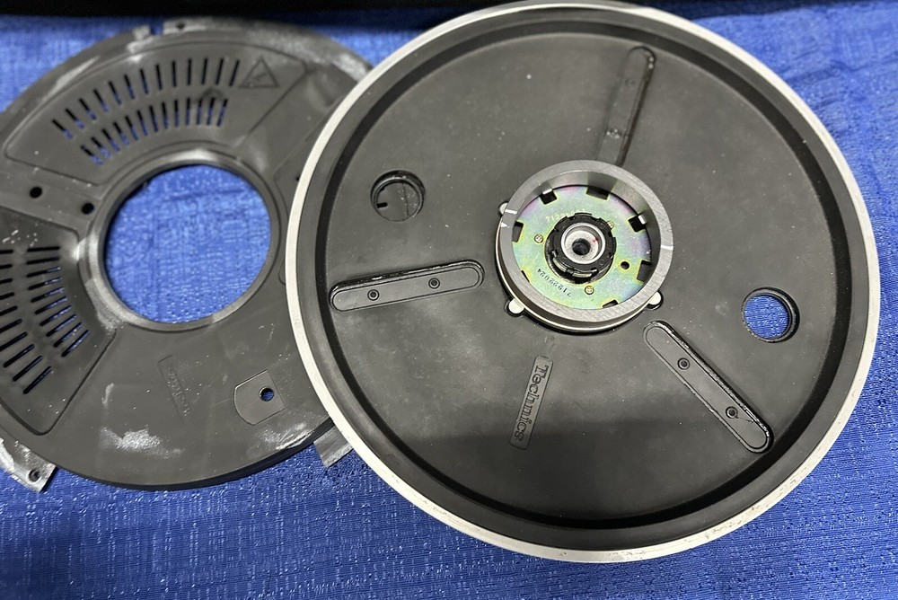 Technics SL-1200MK2 - SL-1210MK2 Turntable Platter With Support