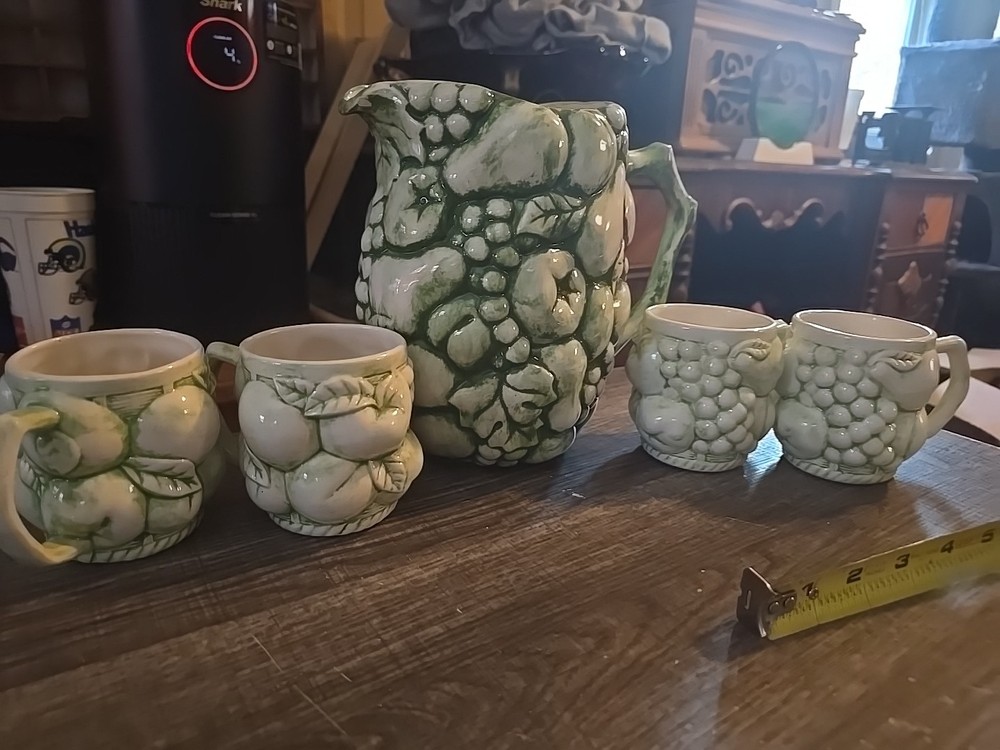 Pitcher & 4 cups, Green And White