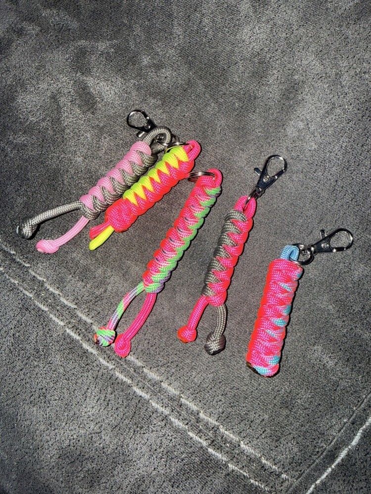 Multi Color Paracord Mini Keychain/Zipper Pull Key Ring