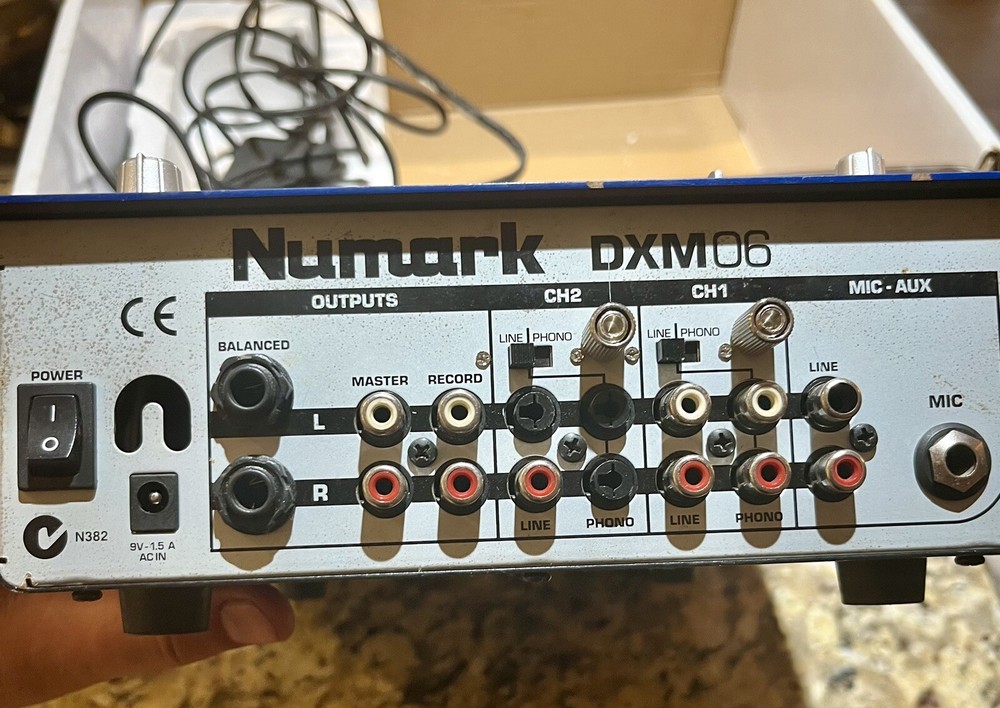 Numark DMX06