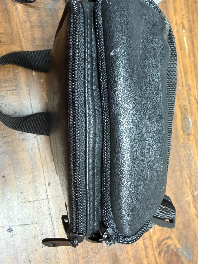 Working Sony Discman ESP CD Player Car Ready Cord & Case Logic Bag