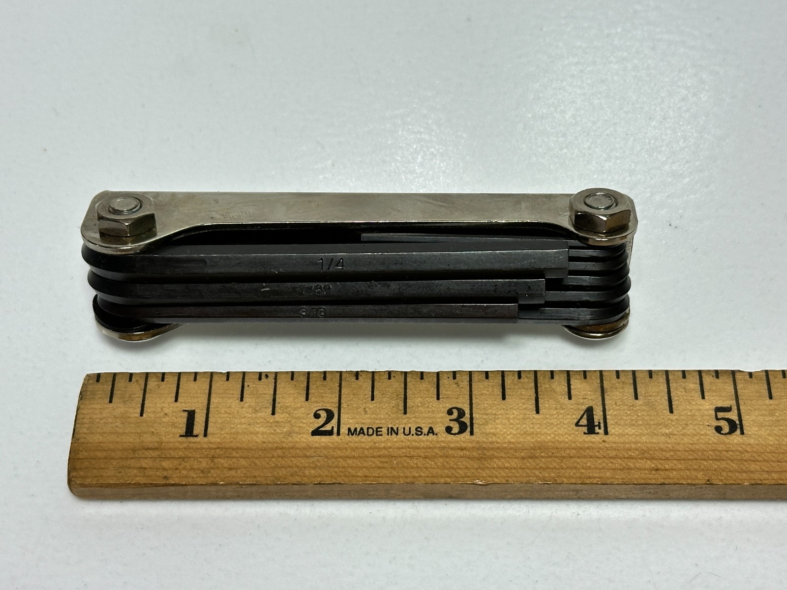 NEW Eklind Tools USA 20911 Hex Allen Fold-up Tool Set, SAE 5/64" to 1/4"