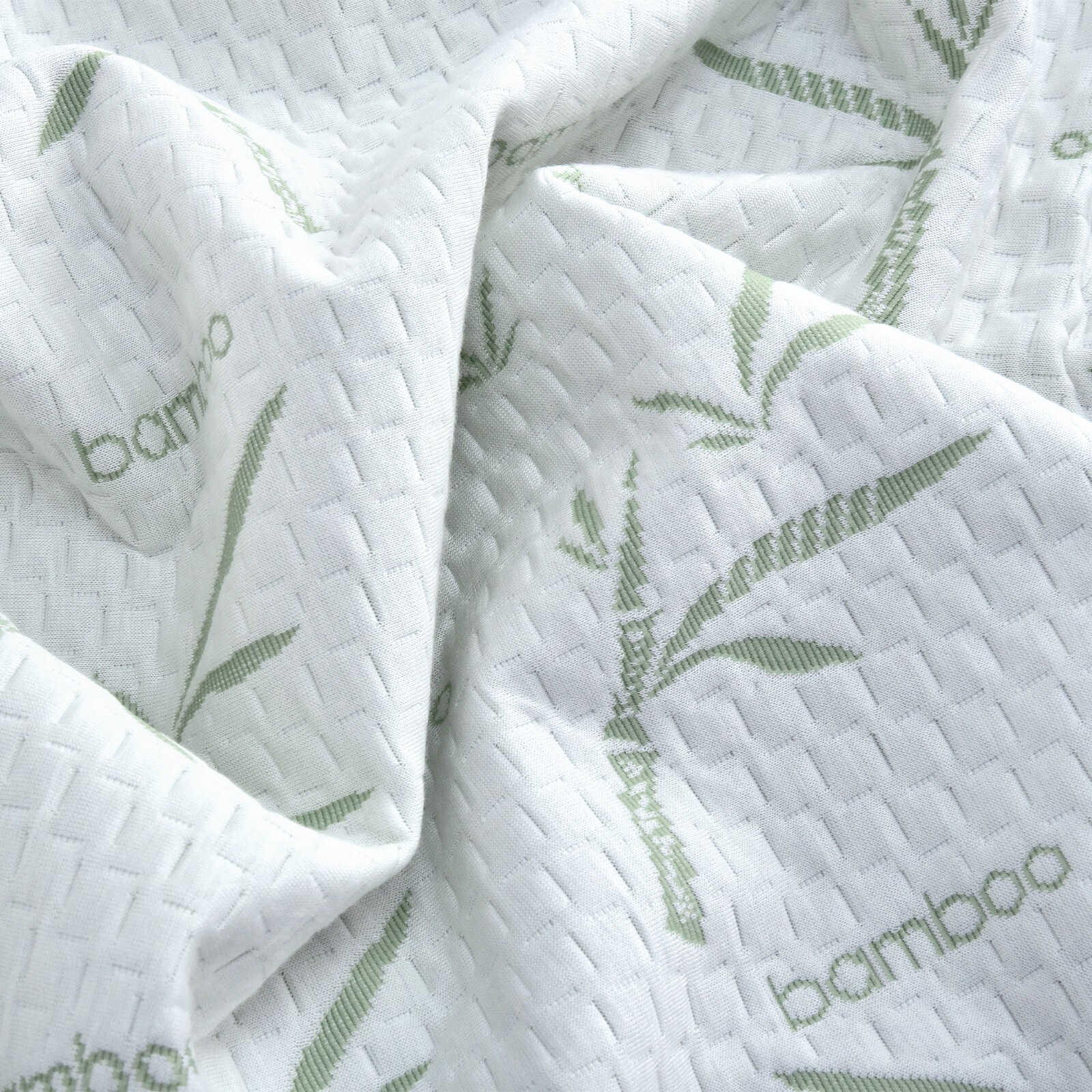 Bamboo Mattress Protector Hypoallergenic & Breathable Waterproof Mattress Cover