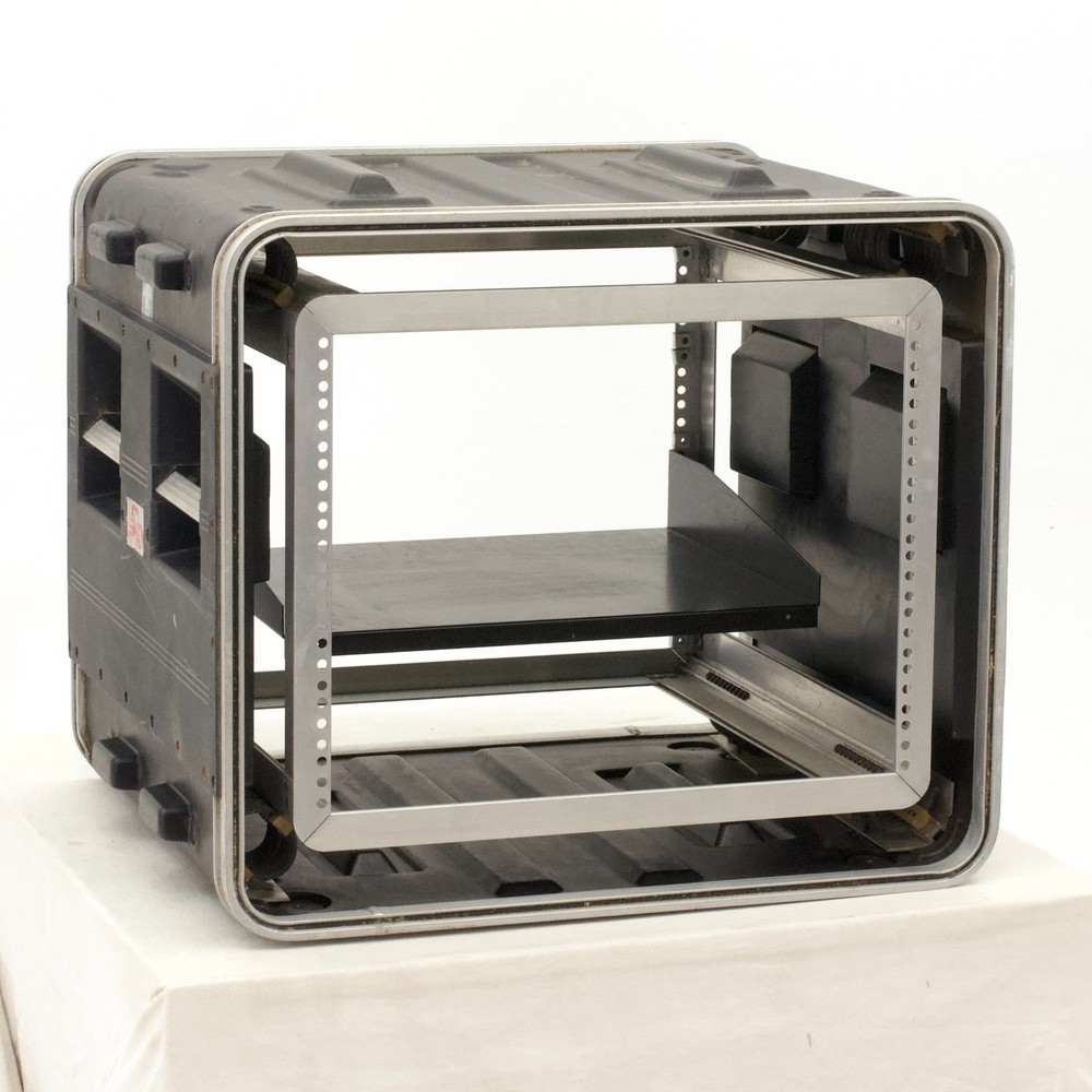 SKB 8-Space Shock-Mount Rack, 20-in Deep with Internal Suspension