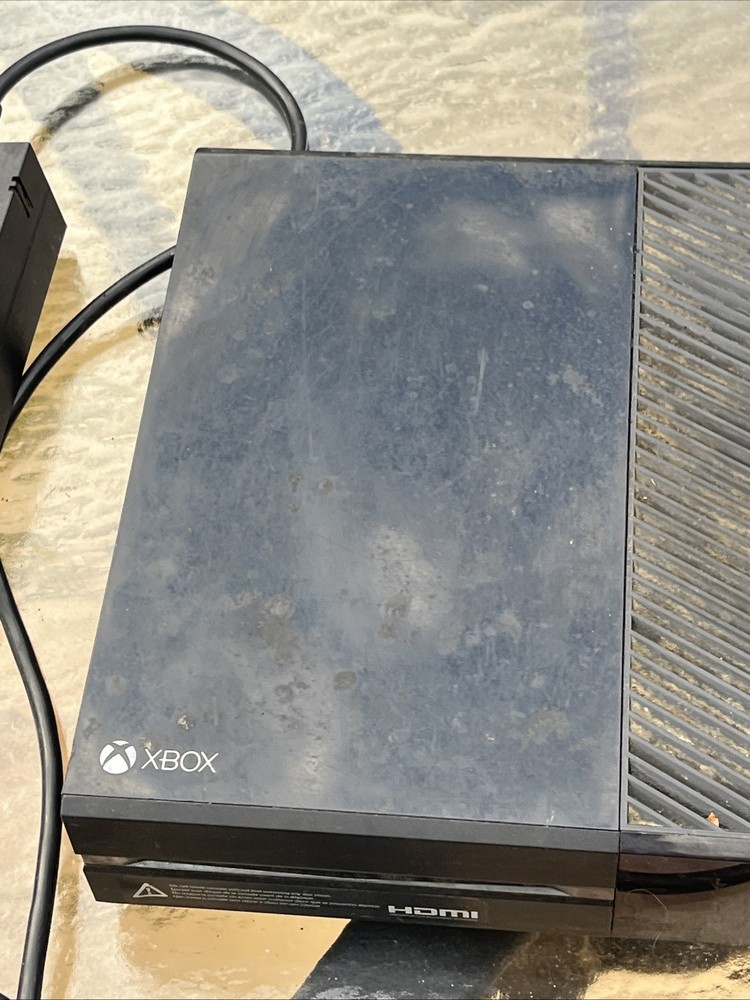 500GB Microsoft Xbox One - 1540